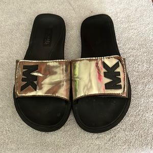 Michael Michael Kors Shiny Gold Slides